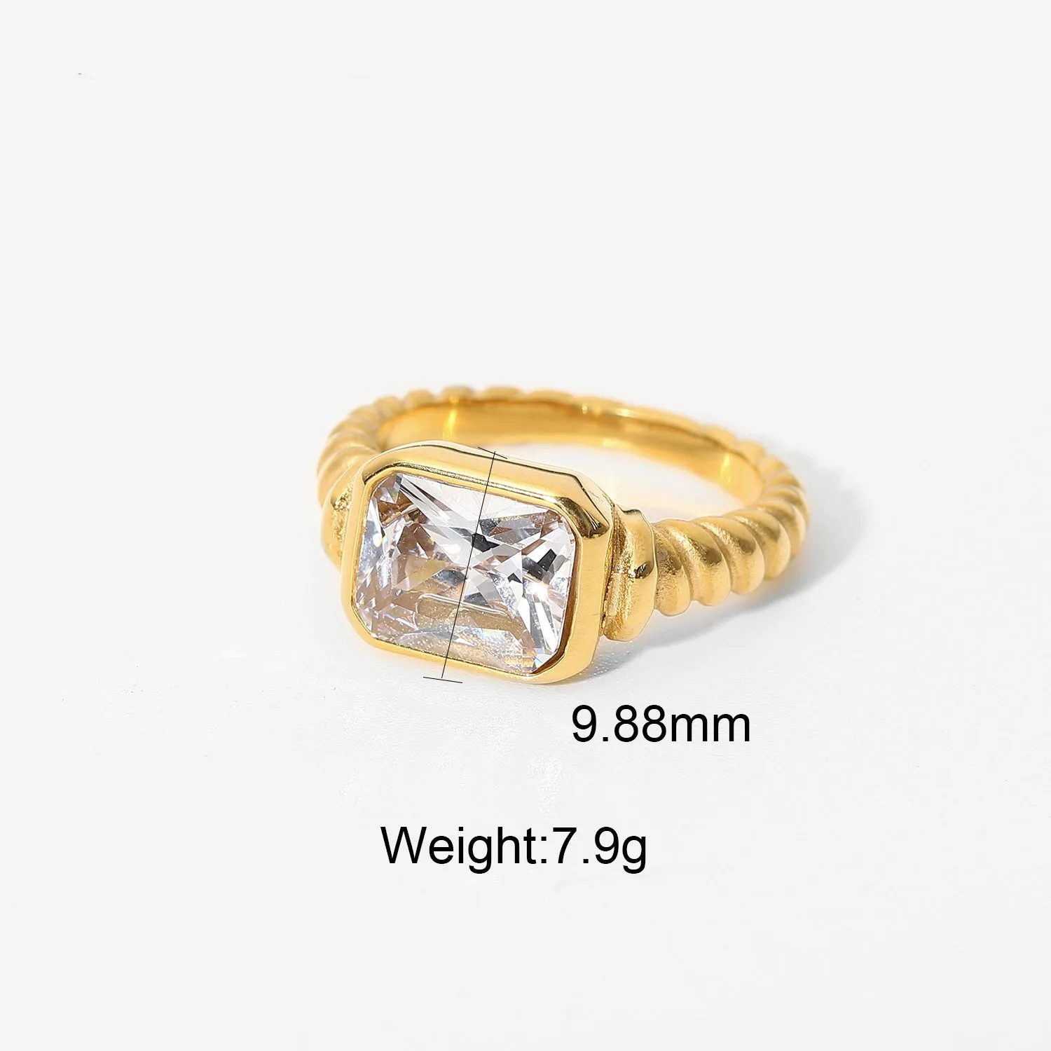 18K Gold Exquisite Atmospheric Inlaid Zircon Design Ring