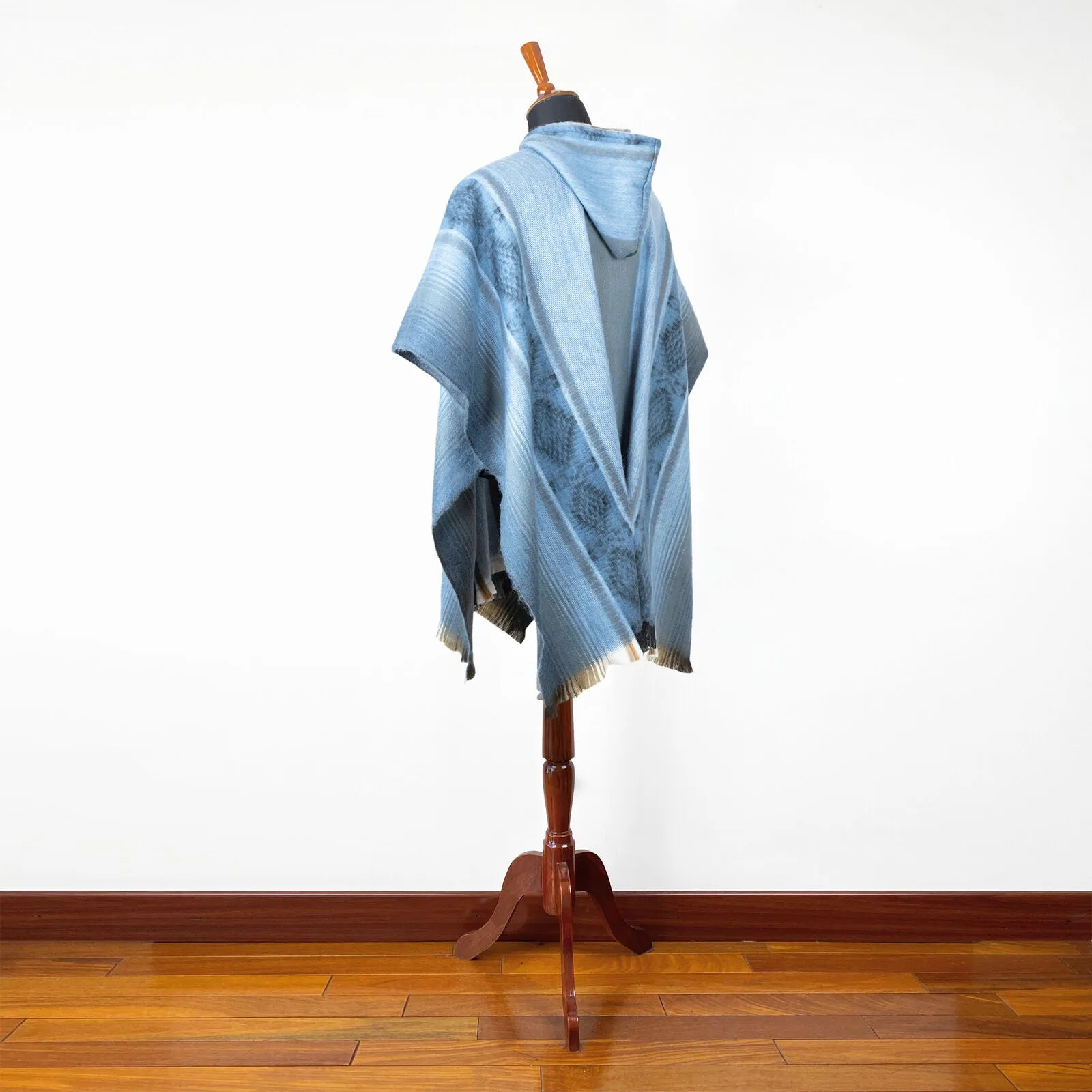 Angumba - Lightweight Baby Alpaca Hooded Poncho - Cloudy Blue - Unisex