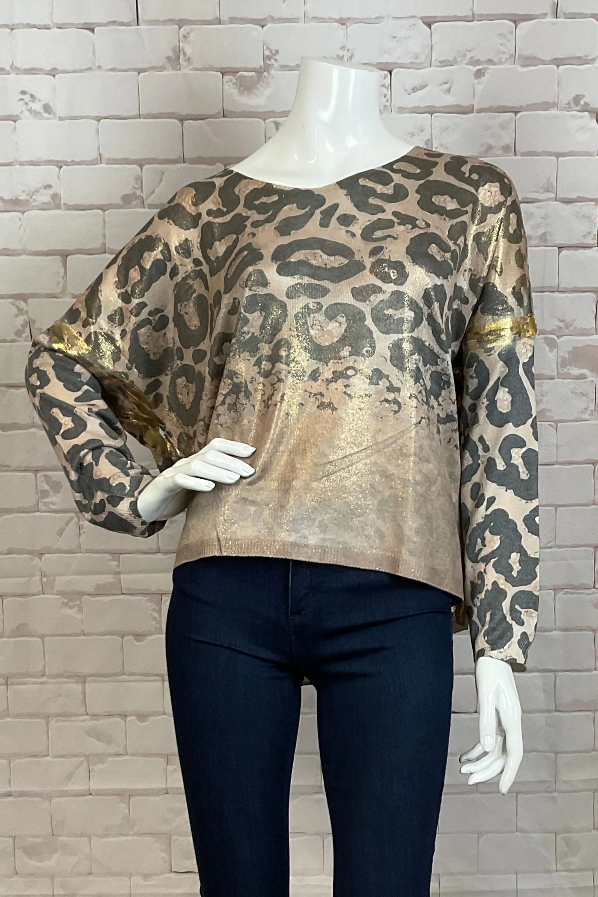 ANIMAL SPOTS DOLMAN TOP