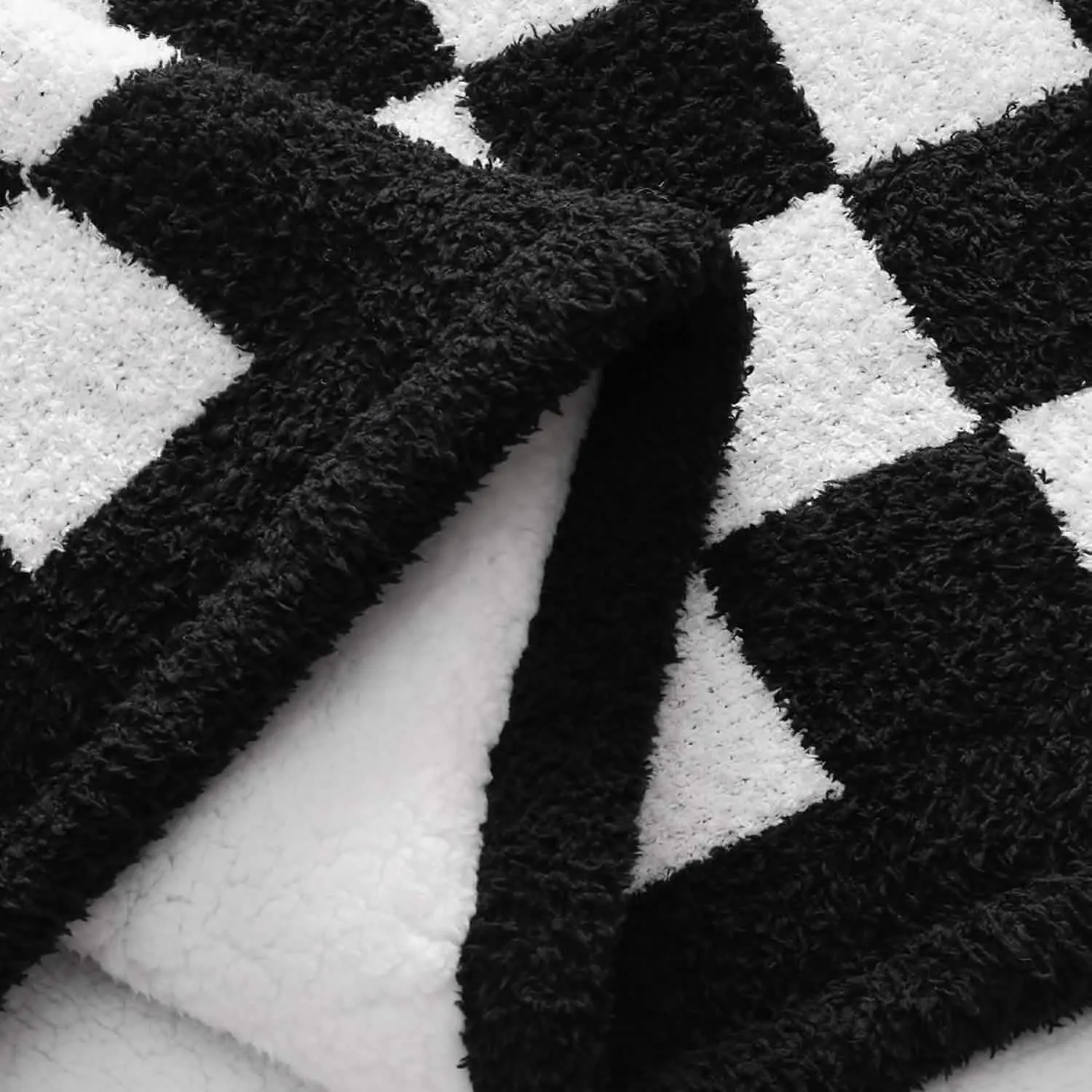 Bedsure Ultra-Soft Double Side Yarn Sherpa Checkered Blanket