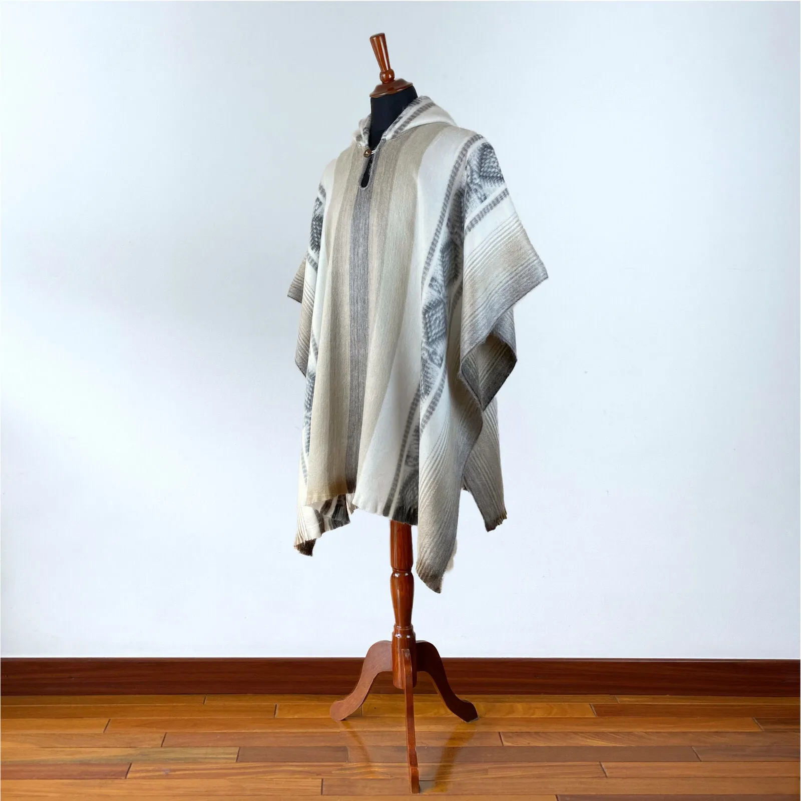 Chambo - Lightweight Baby Alpaca Hooded Poncho - White/Beige - Unisex