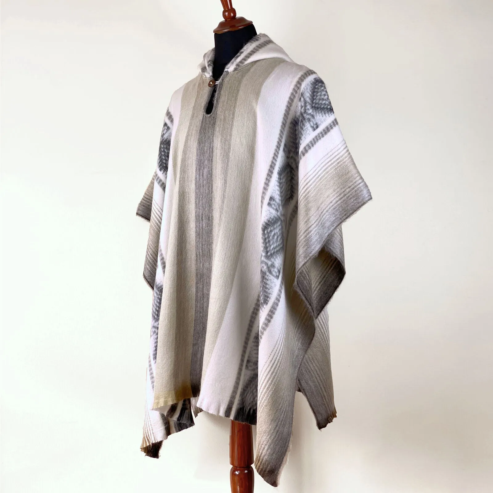 Chambo - Lightweight Baby Alpaca Hooded Poncho - White/Beige - Unisex