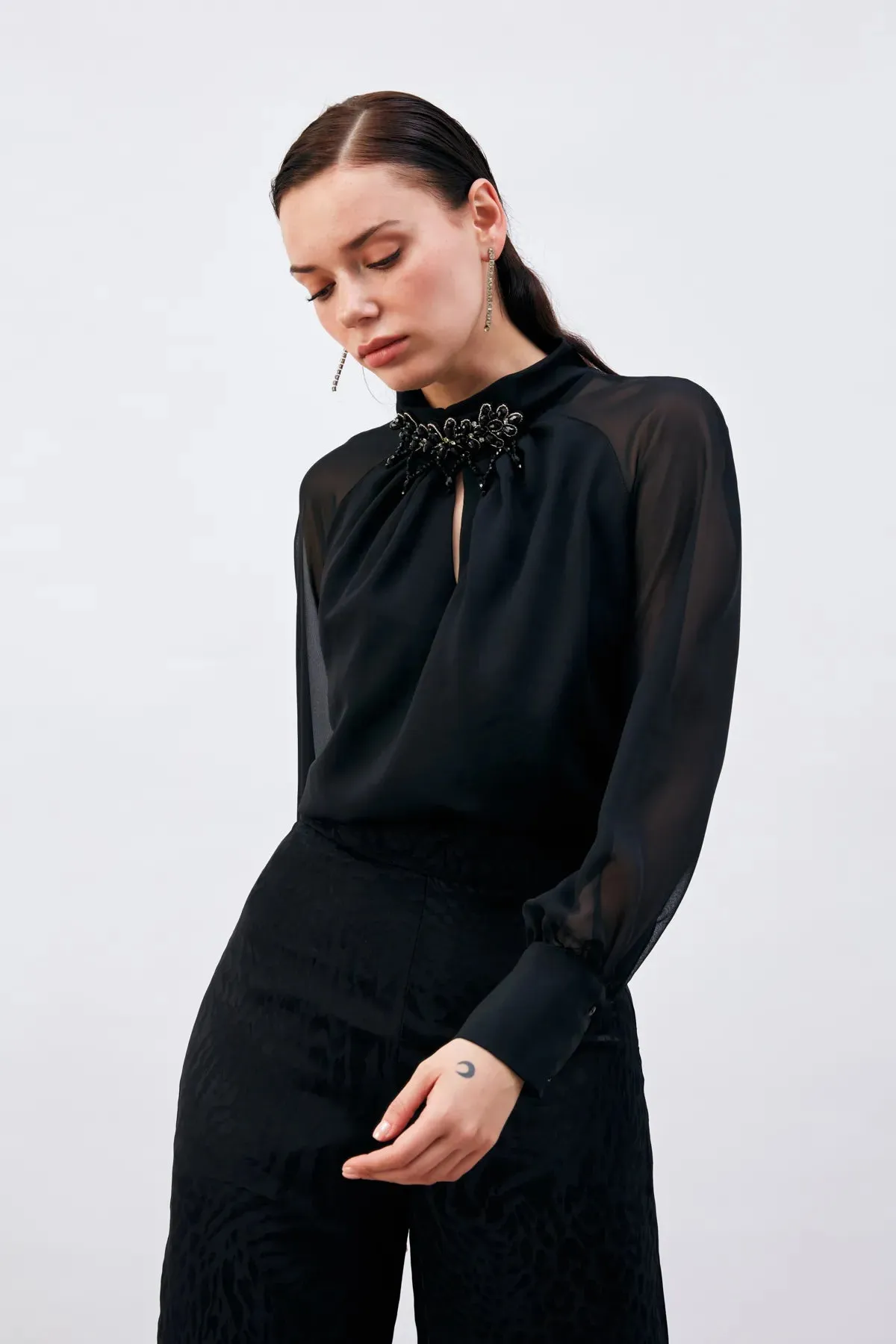 Collar Accessory Blouse - BLACK