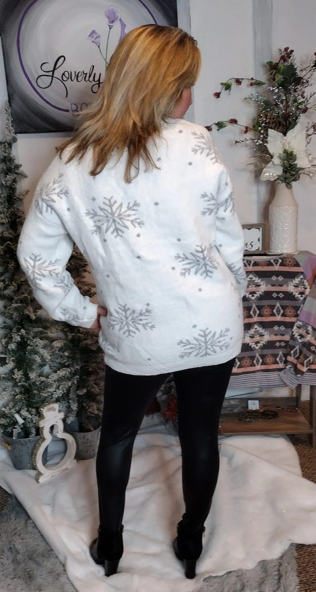 Cozy Days Crew Neck Snow Flake Pattern Sweater with Pocket