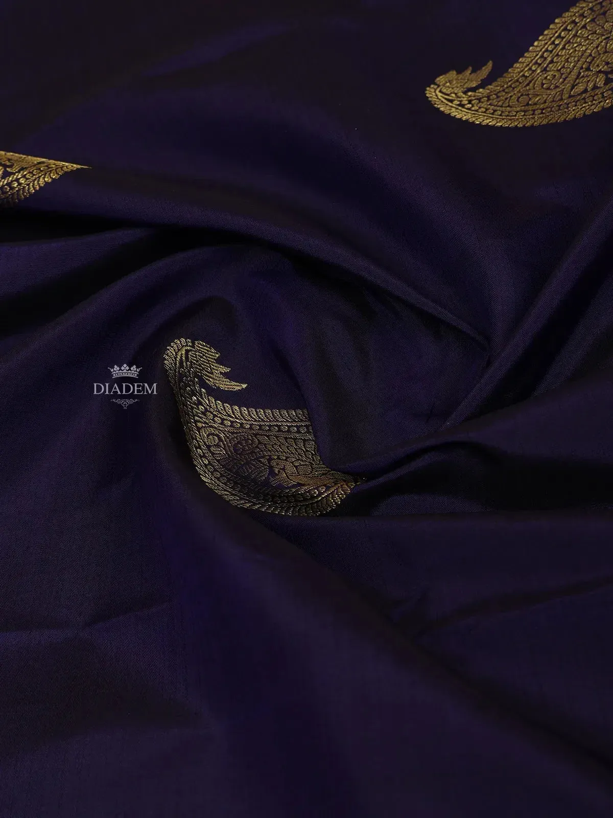 Dark Blue Pure Kanchipuram Bridal Silk Saree with Paisley Motif on the Body with Zari Border