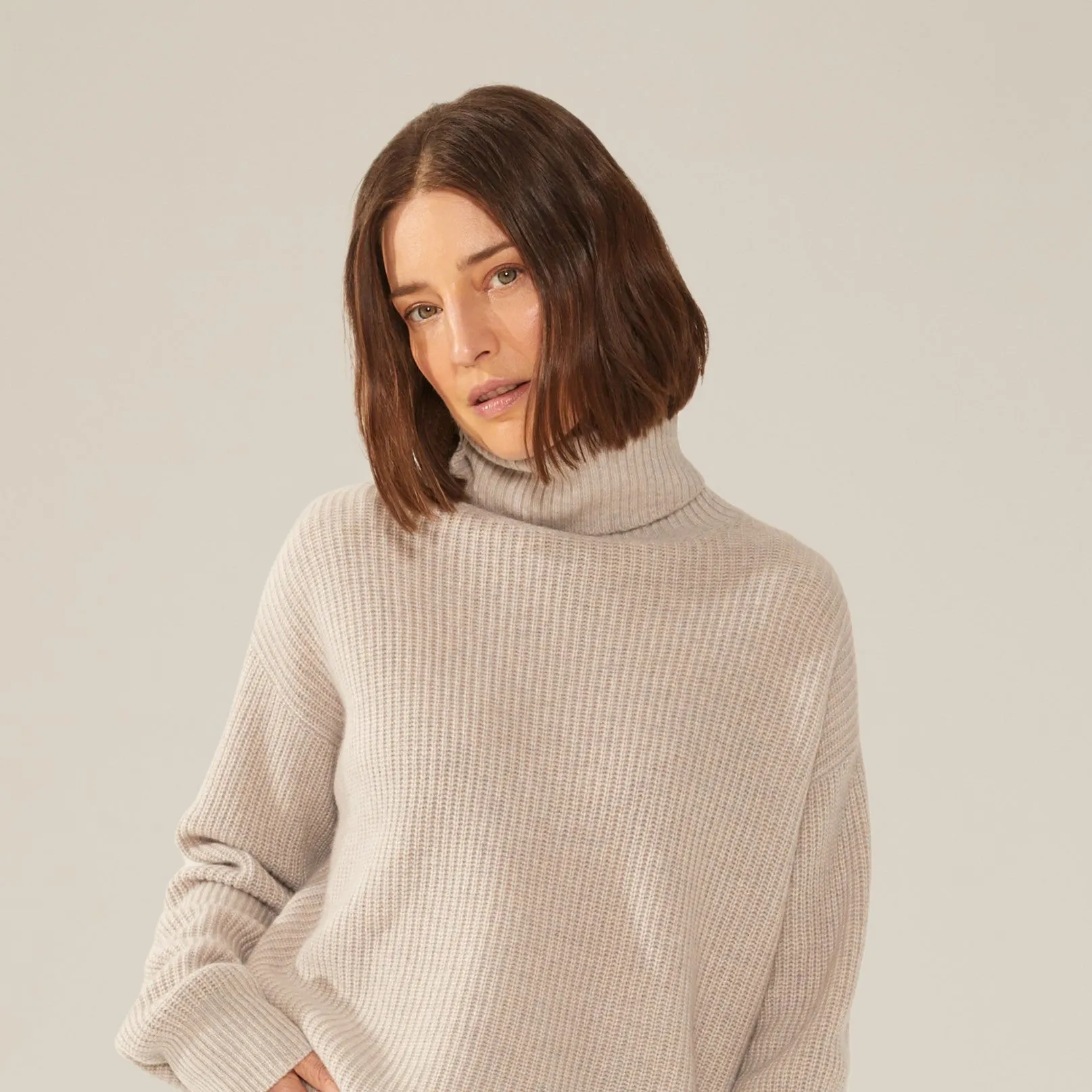 Ellie Chunky Cashmere Turtleneck