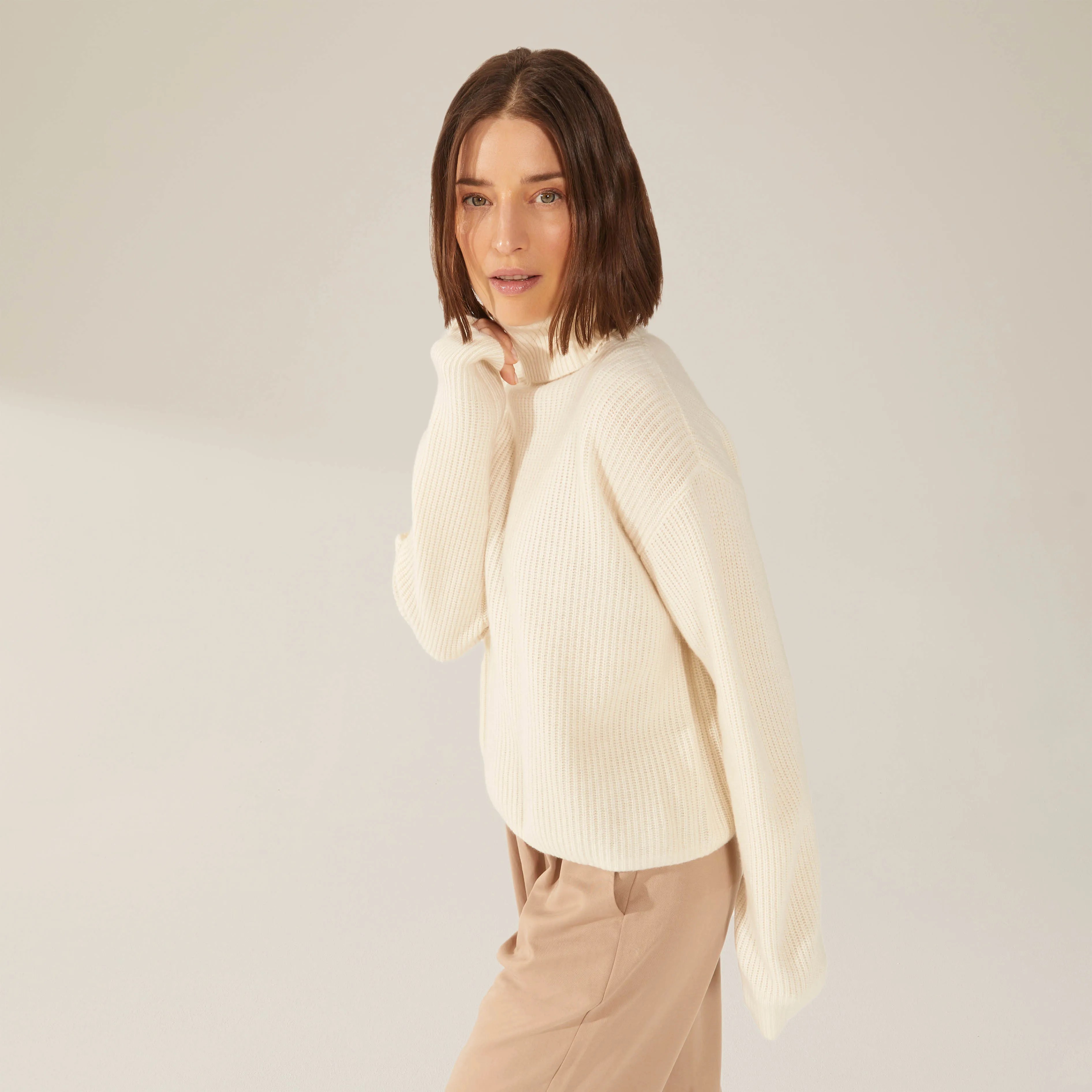 Ellie Chunky Cashmere Turtleneck