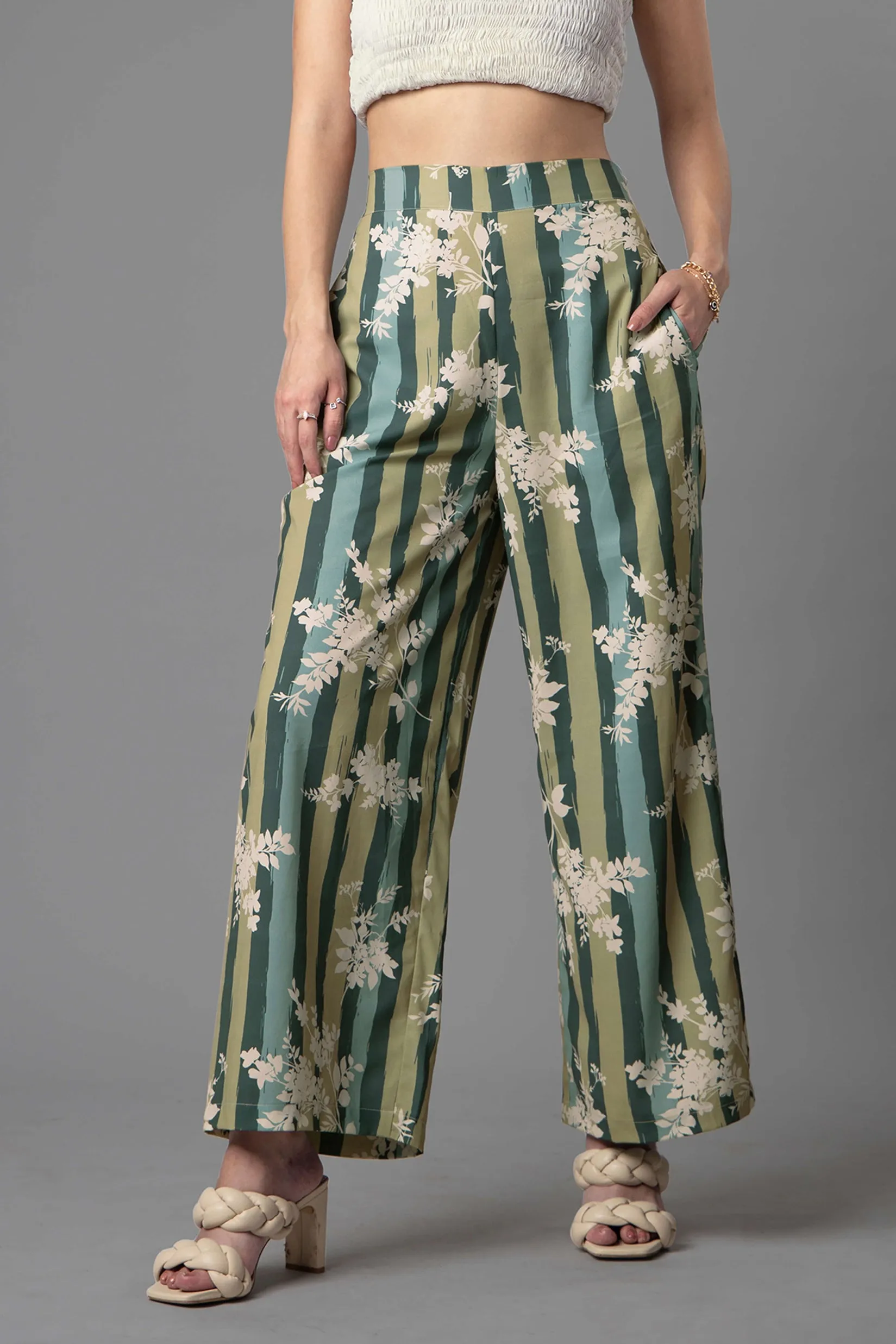 Floral Regular Fit Flared Bottom