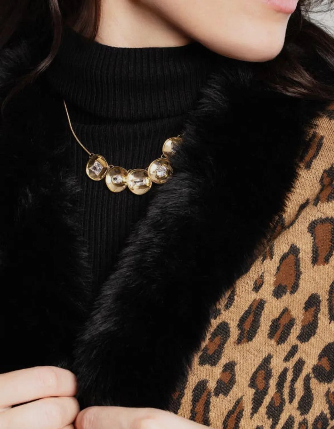 Luxury Thick Cheetah Pattern Faux Fur Cape