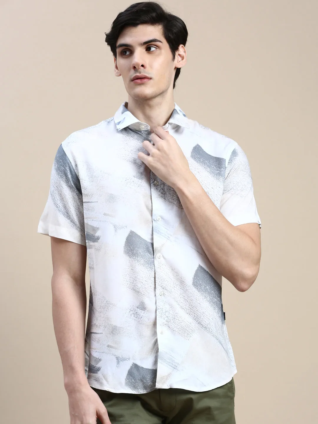 Men Cream Graphics Casual Shirt