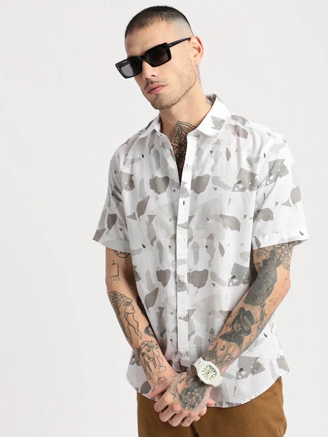 Men Spread Collar Abstract White Casual Shirt