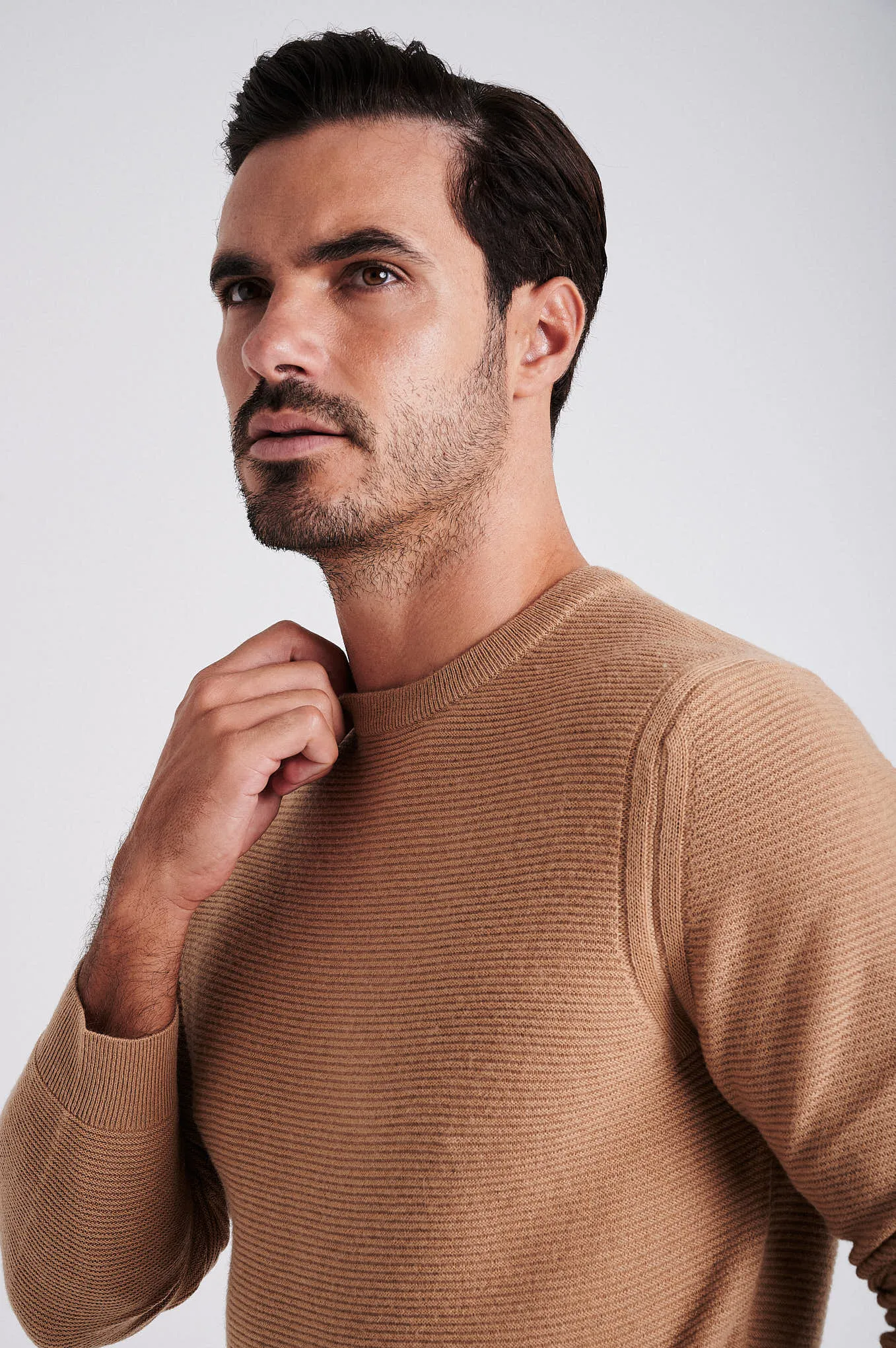 Men's long sleeve crew neck merino wool blend sweater