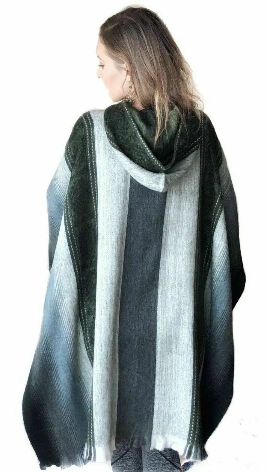 Pichan - Baby Alpaca Hooded Poncho - Dark Green With Diamonds Pattern - Unisex