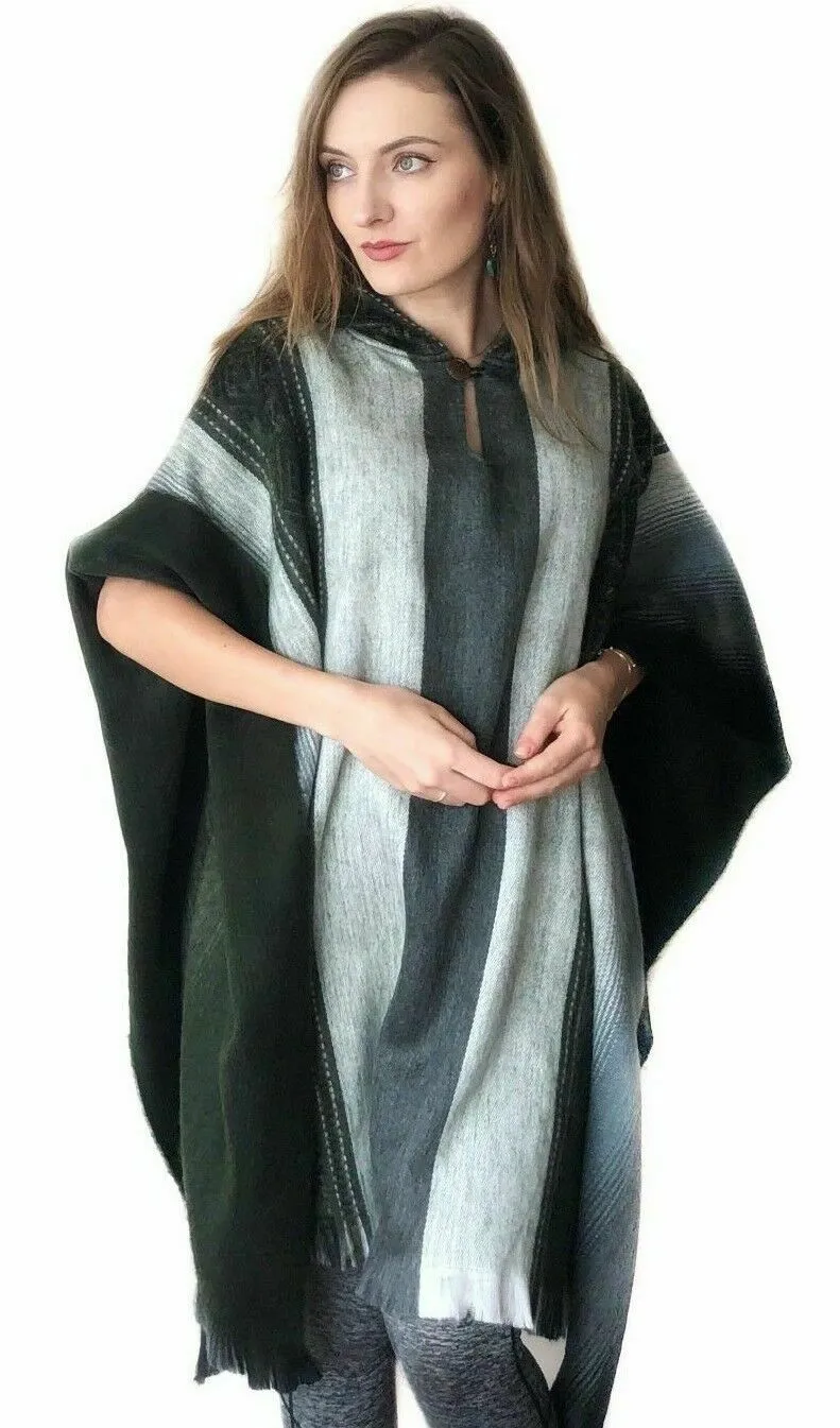 Pichan - Baby Alpaca Hooded Poncho - Dark Green With Diamonds Pattern - Unisex