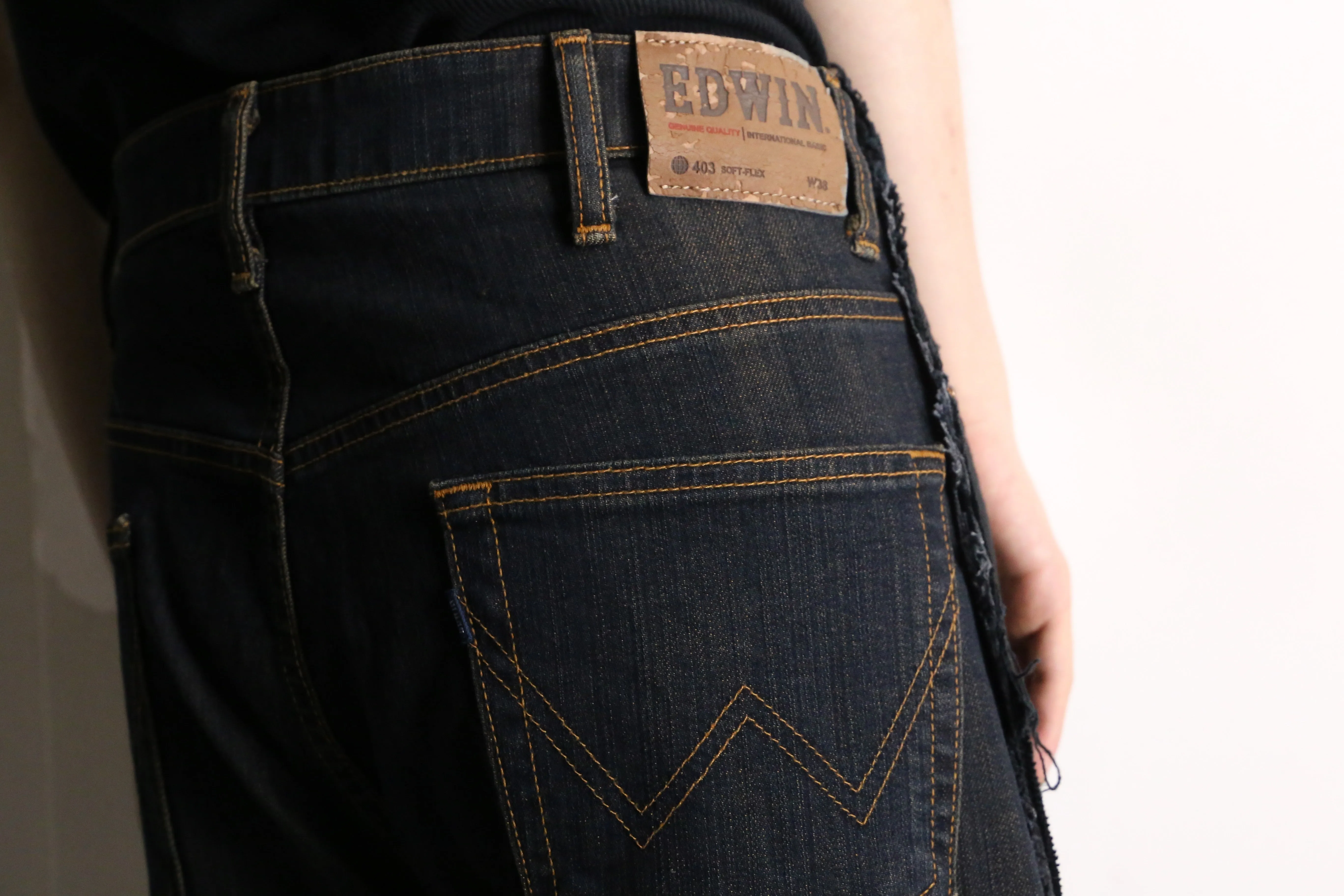 remake "再構築" black side design docking flare denim