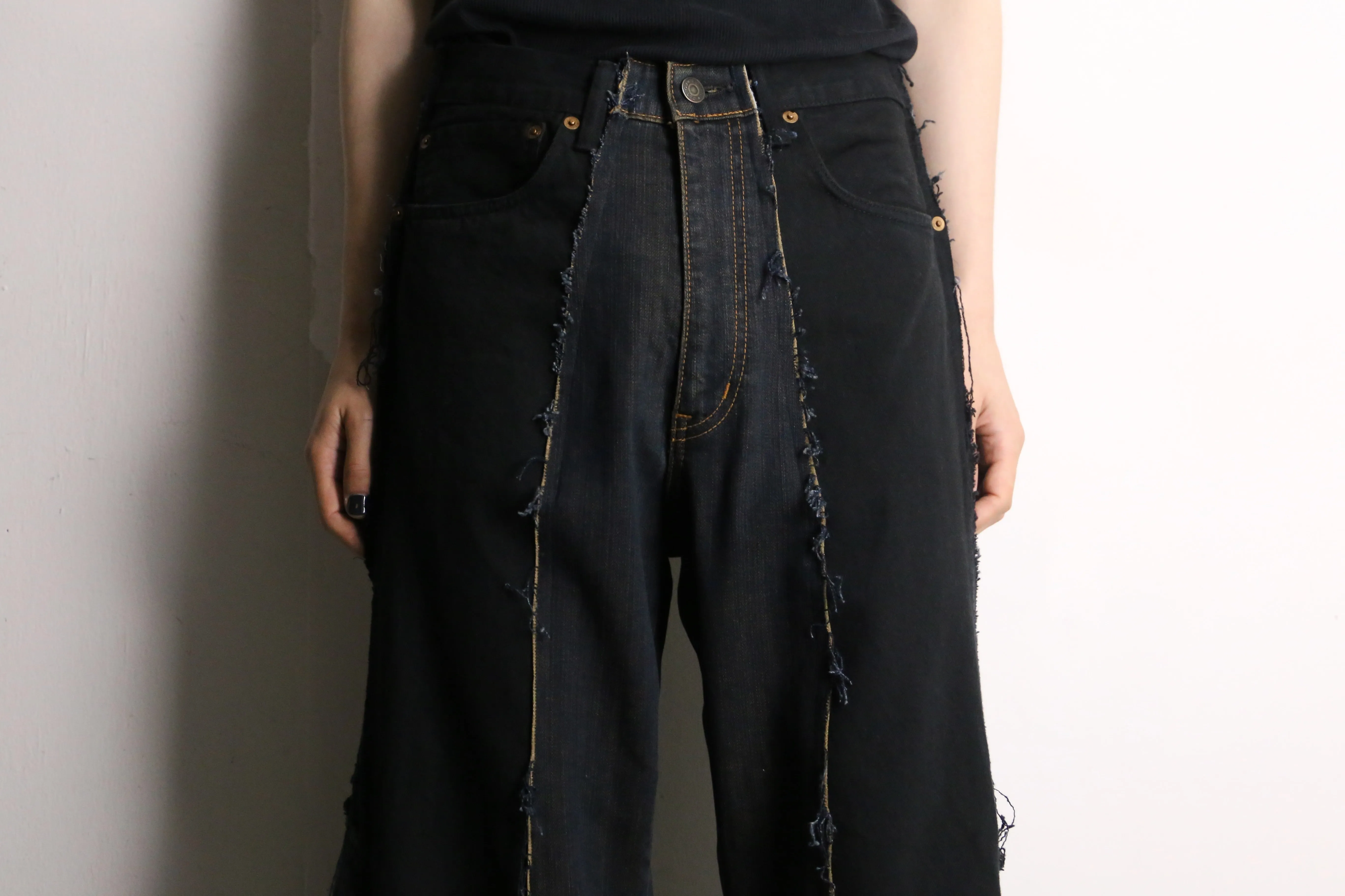 remake "再構築" black side design docking flare denim