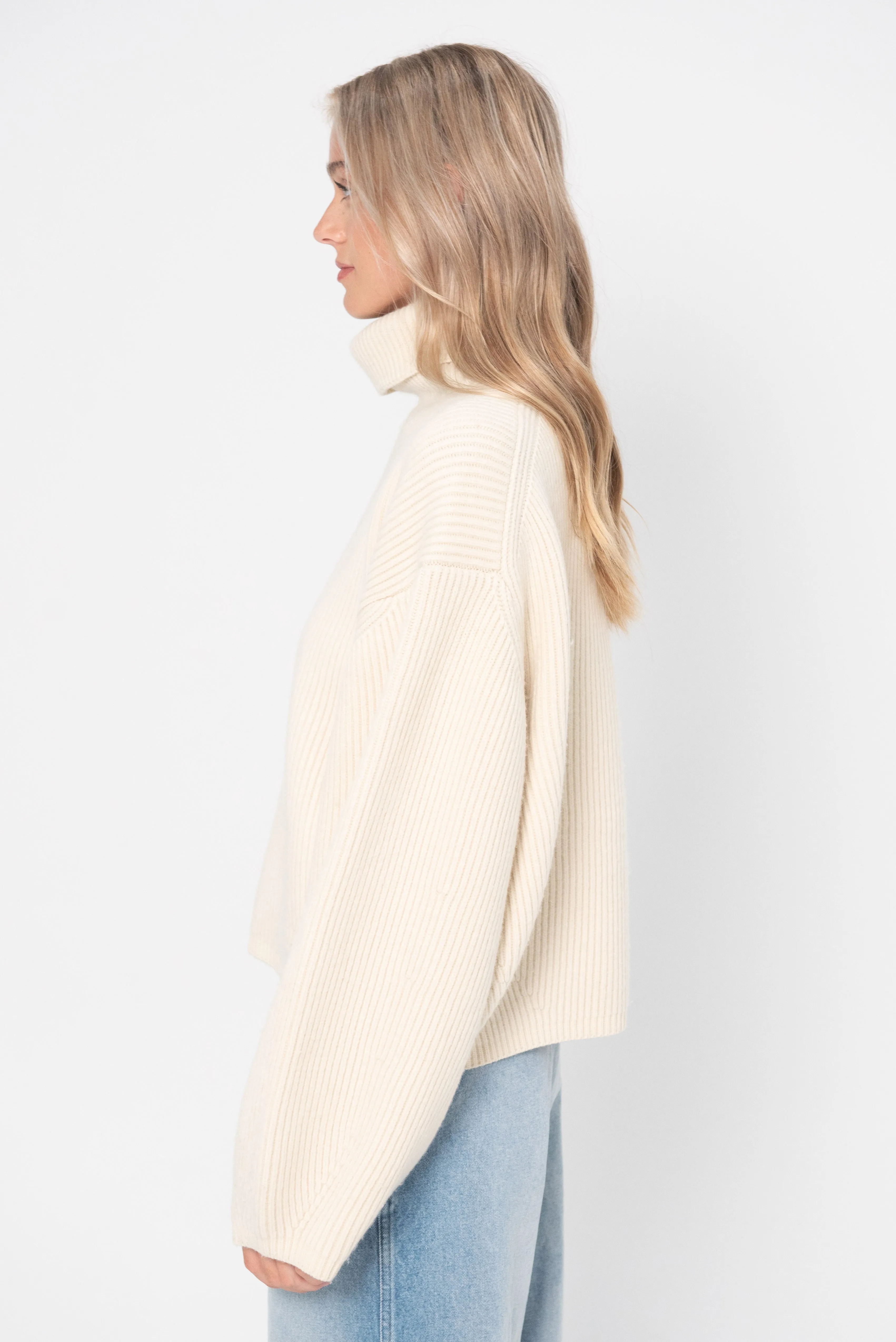 Ribbed Turtleneck, Off White