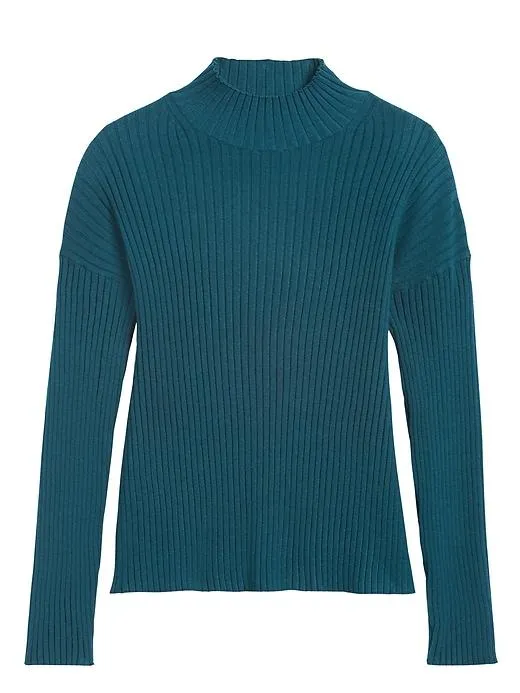 Ribbed Turtleneck Sweater Top in Glen Green