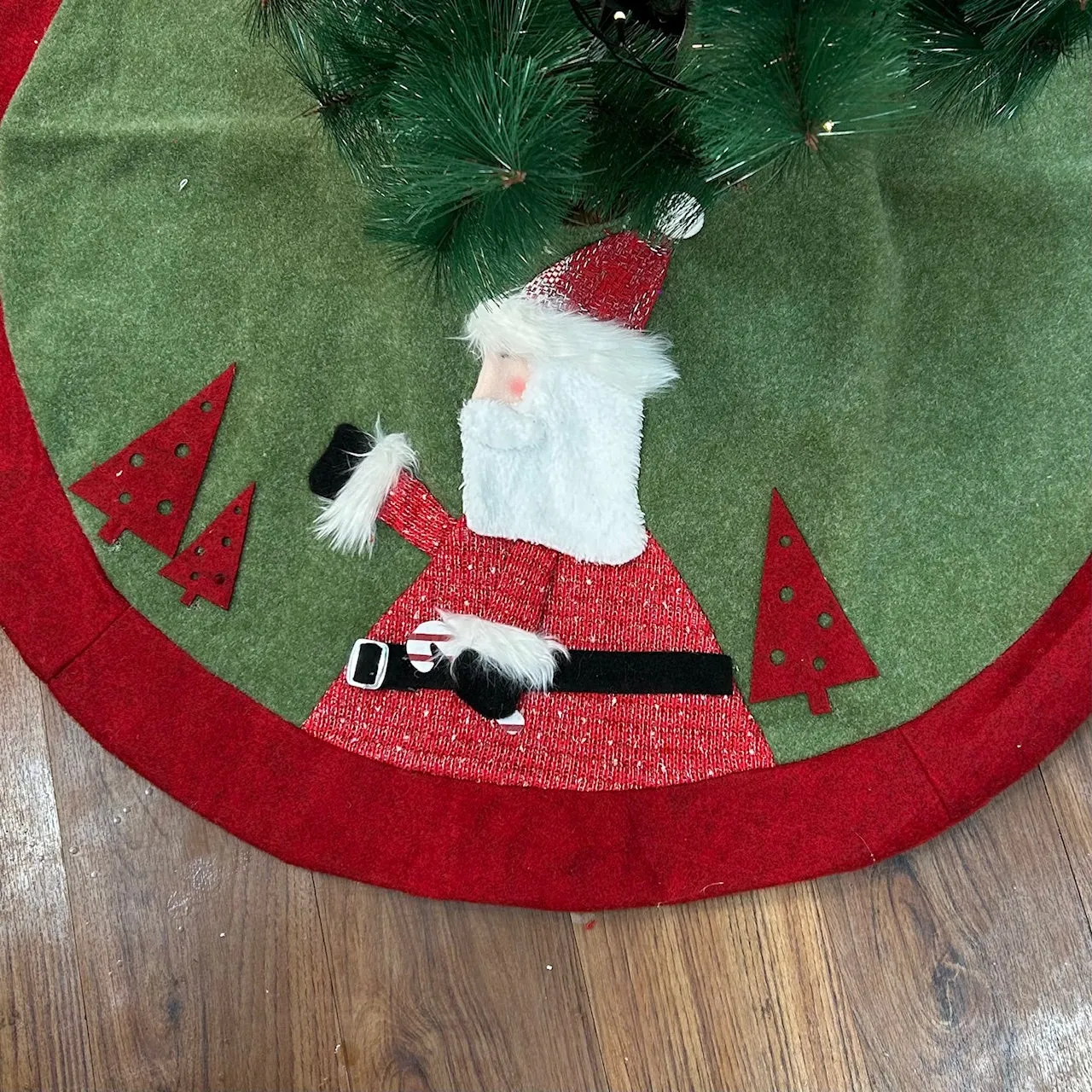 Santa's Winter Wrap - 42" Tree Skirt